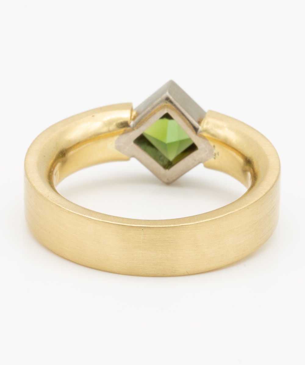 Ring mit Turmalin 750er Gold bicolor