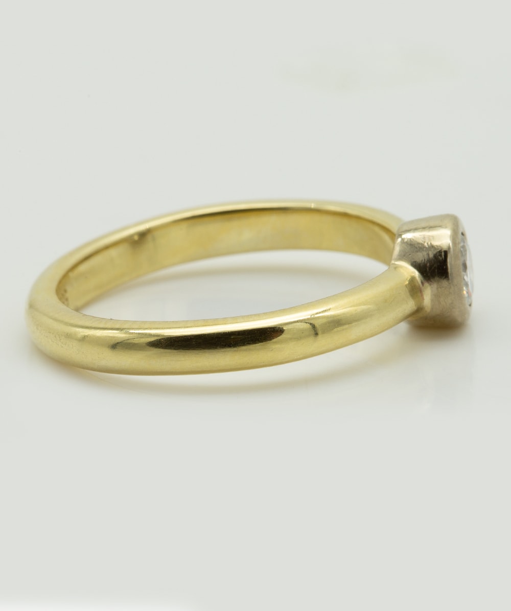 Ring mit Brillantsolitär 585er Gold bicolor 