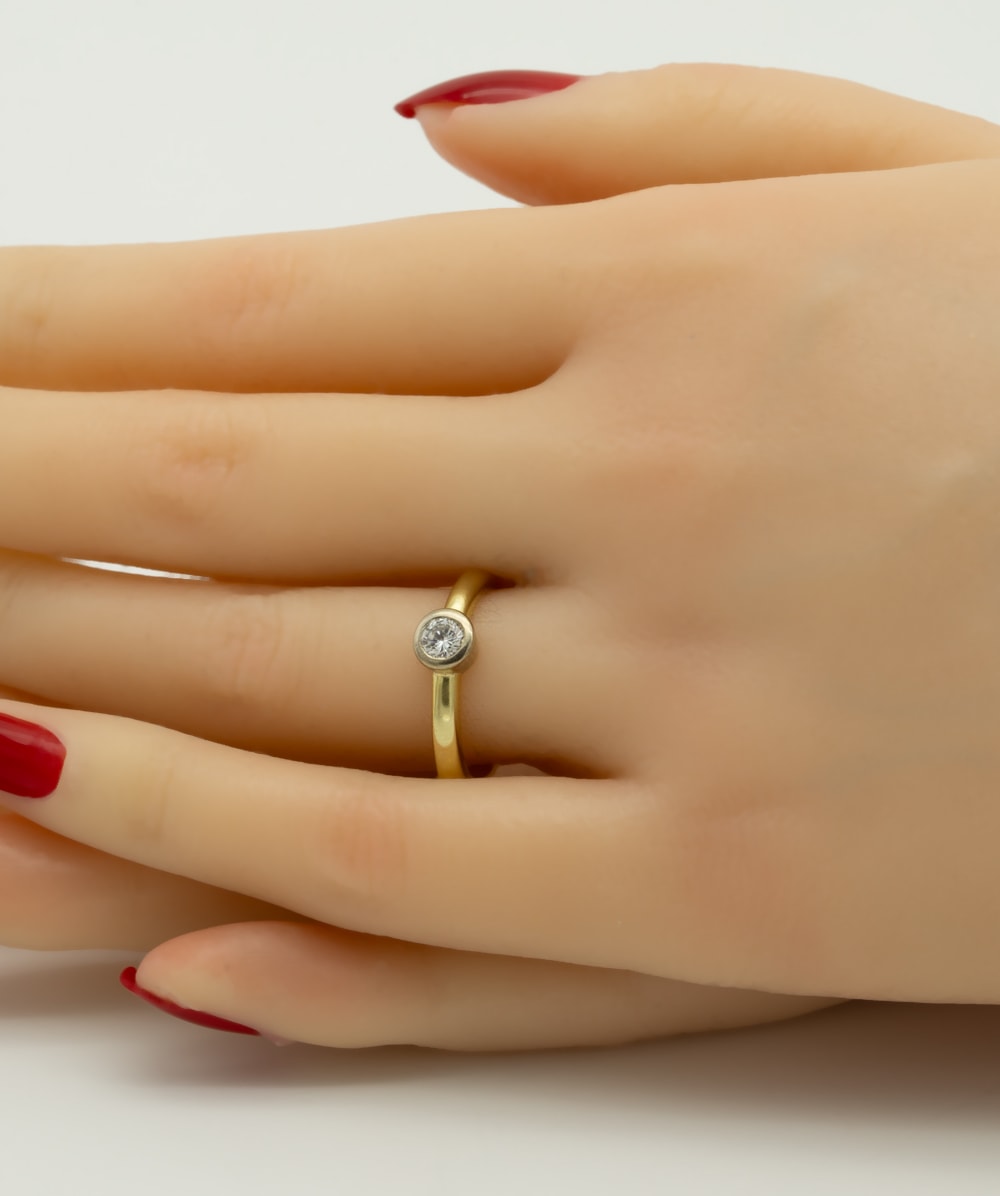 Ring mit Brillantsolitär 585er Gold bicolor 