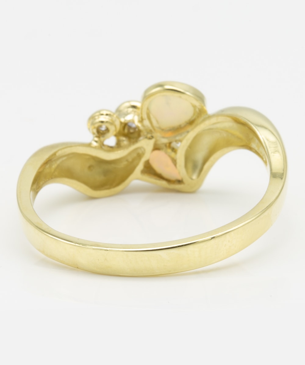 Ring mit Opalsteinen und Brillanten 585er Gold
