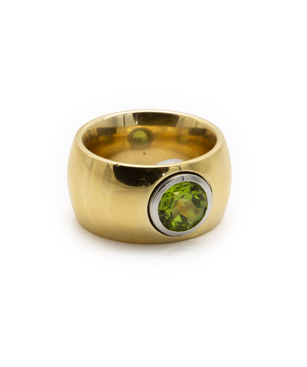 Ring mit Peridot 750er Gold bicolor