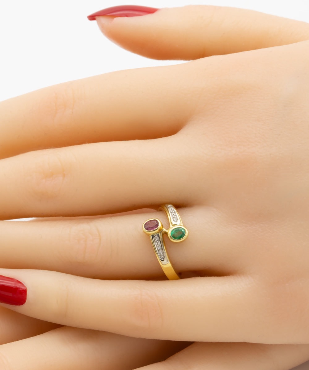 Ring mit Farbsteinen 750er Gold bicolor
