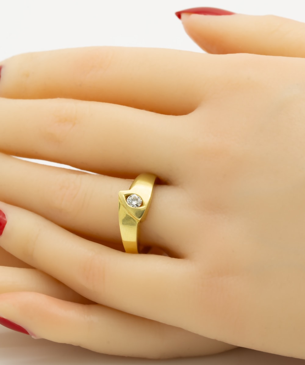 Ring mit Brillantsolitär 750er Gelbgold