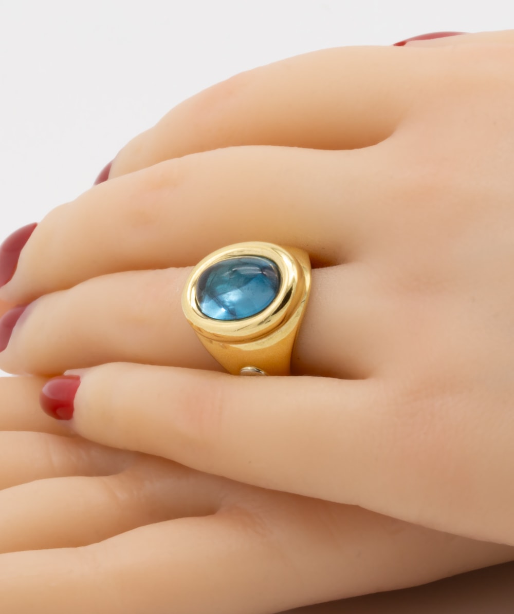 Ring mit Farbstein 750er Gold bicolor