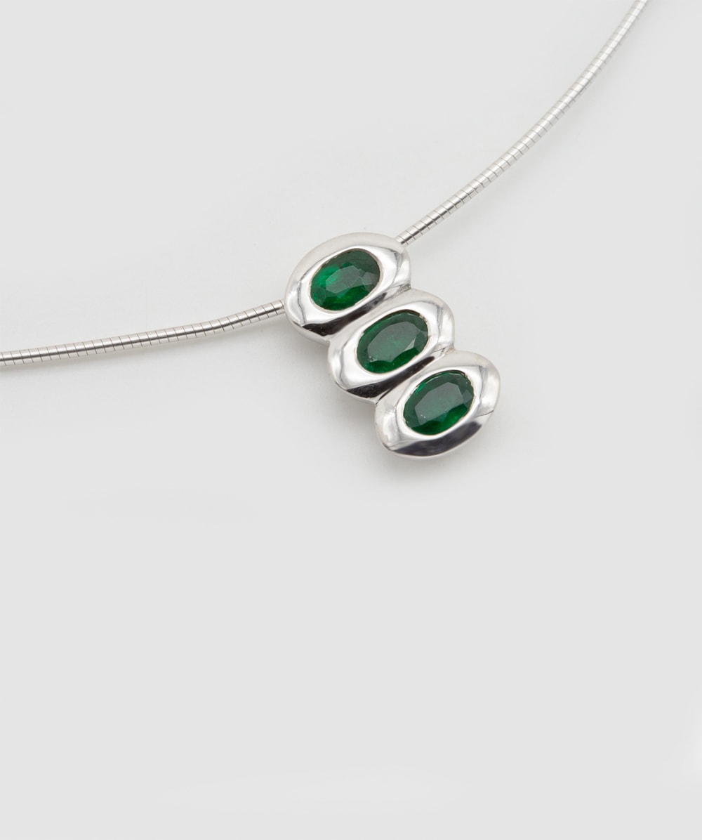 Collier mit Samaragd 585er Weißgold
