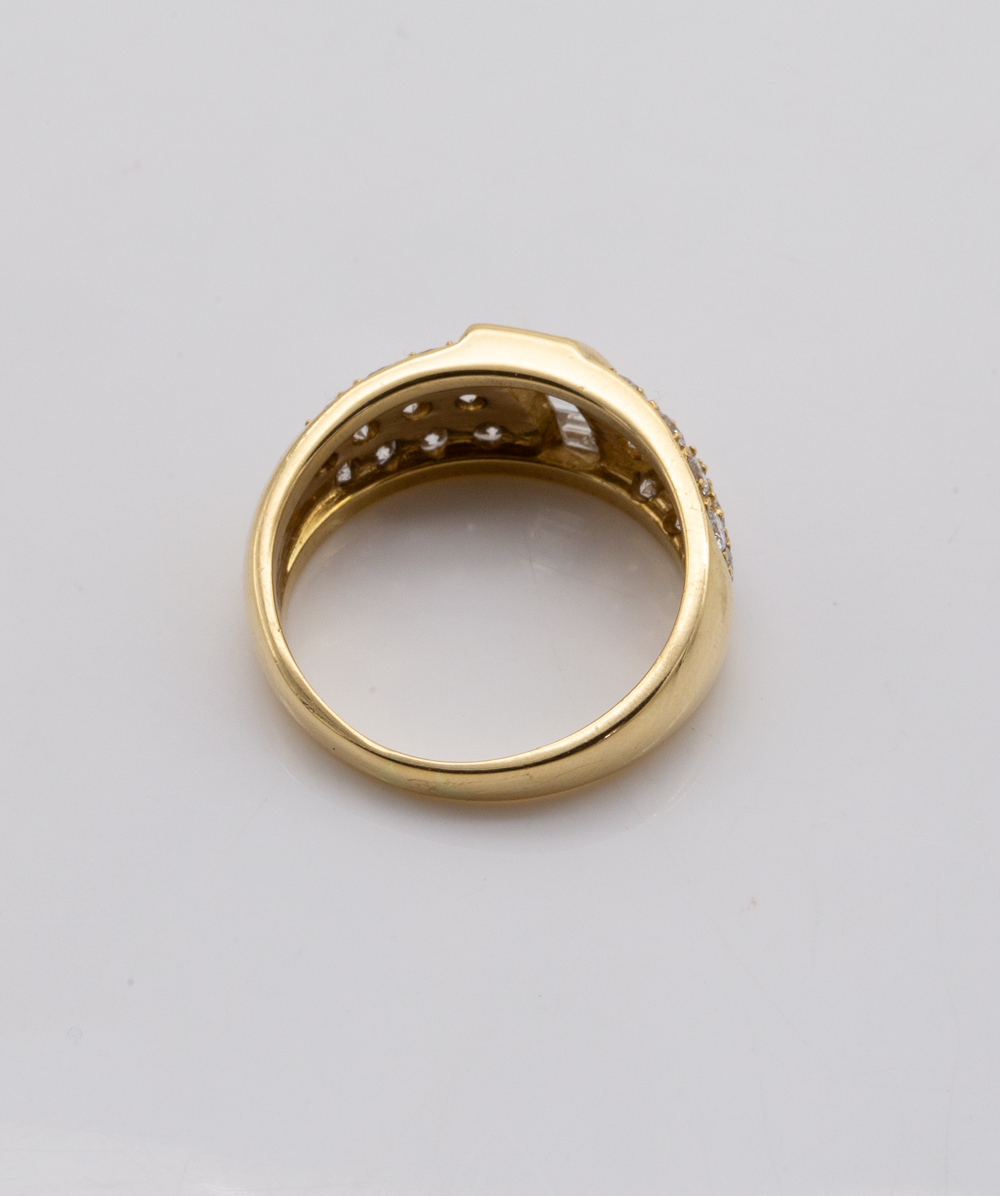Ring mit Brillanten 750er Gelbgold