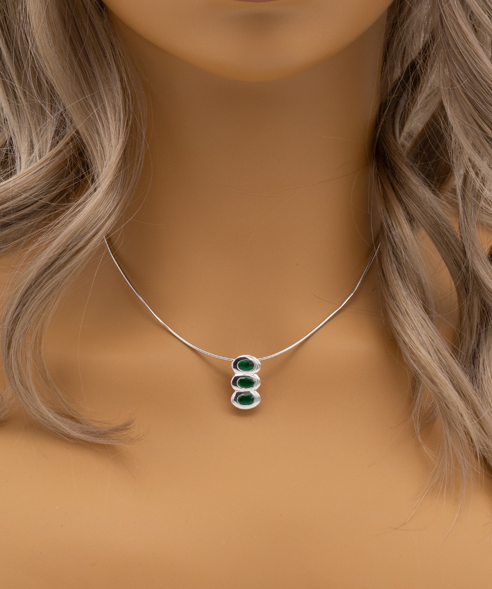 Collier mit Samaragd 585er Weißgold