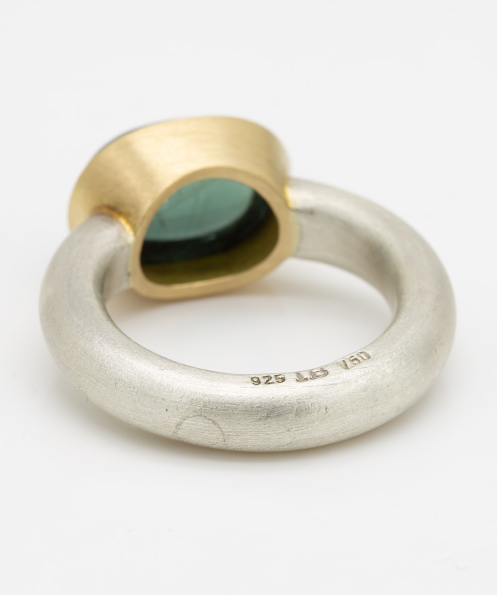 Ring mit Farbstein 750er Gold / 925er Silber 